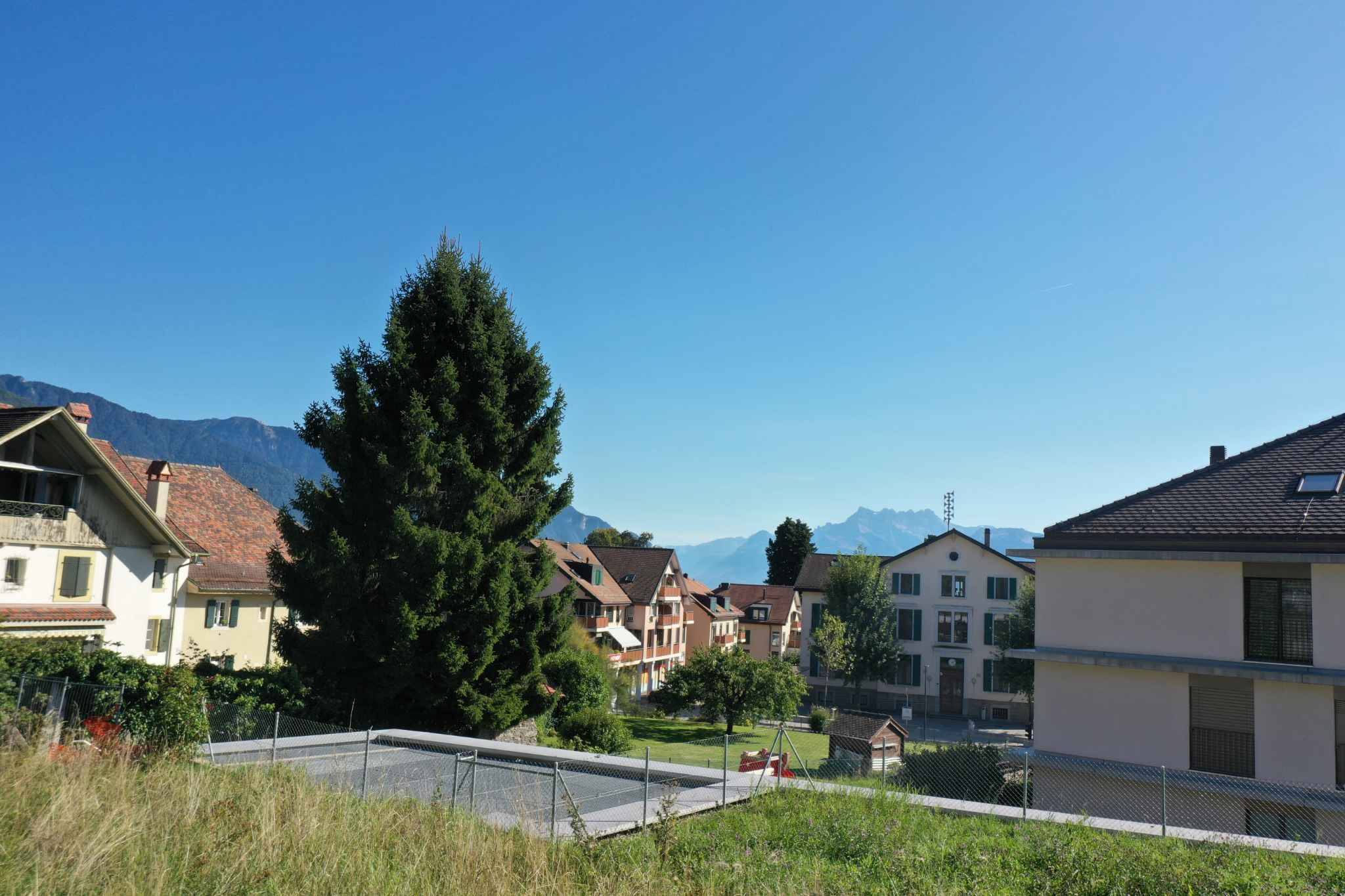 Nouveau : Appartement neuf de 4,5 pièces situé au rez-de-chaussée